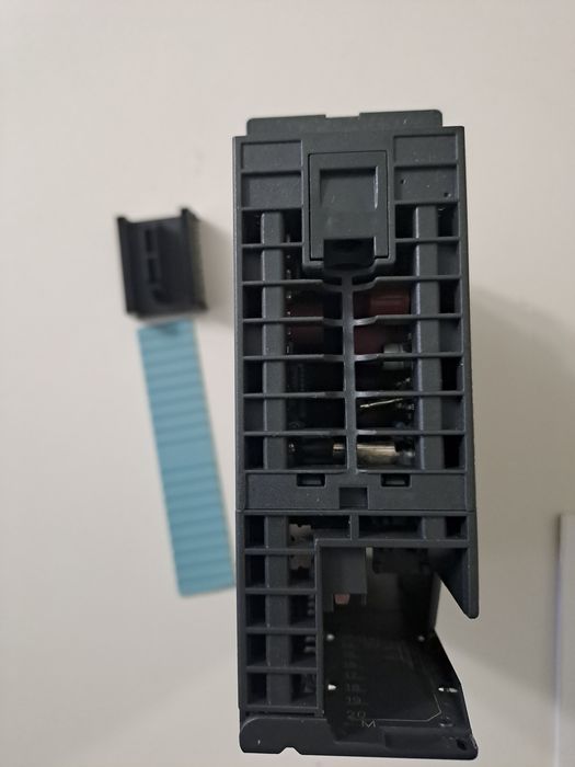 Контроллер SIEMENS 6ES7331-7TB00-0AB0