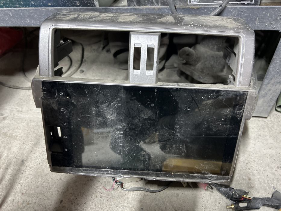 Дисплей прадо 150