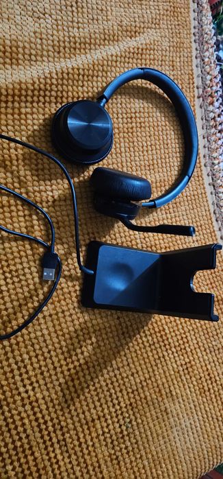 casti stereo poly voyager 4320 uc stand dock incarcare