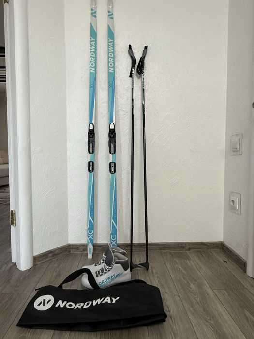 Беговые лыжи Nordway 185 см в комплекте