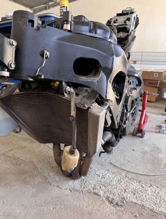 Suzuki gsxr 600 2007 на части