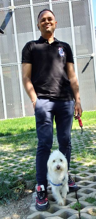 Pet Sitter - Plimb câini și ofer îngrijire la domiciliu