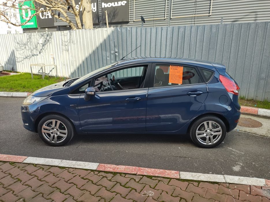 Ford fiesta benzina 13 EURO 5 preț 2990 euro