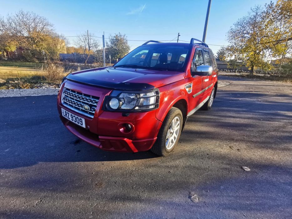 - Land Rover Freelander 2