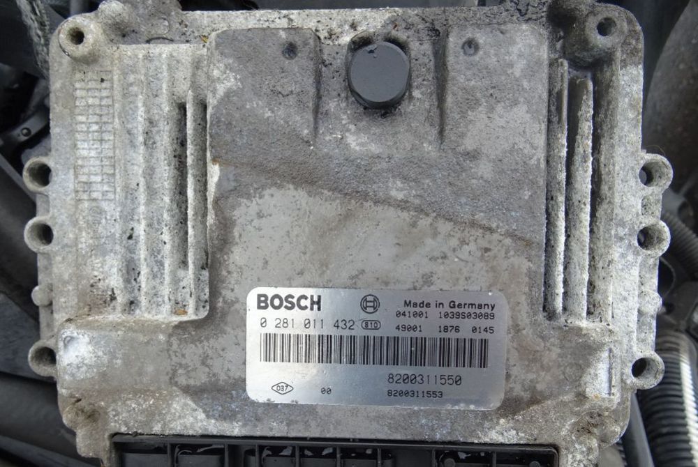 Calculator motor Renault Master 2.5 DCI din 2004
