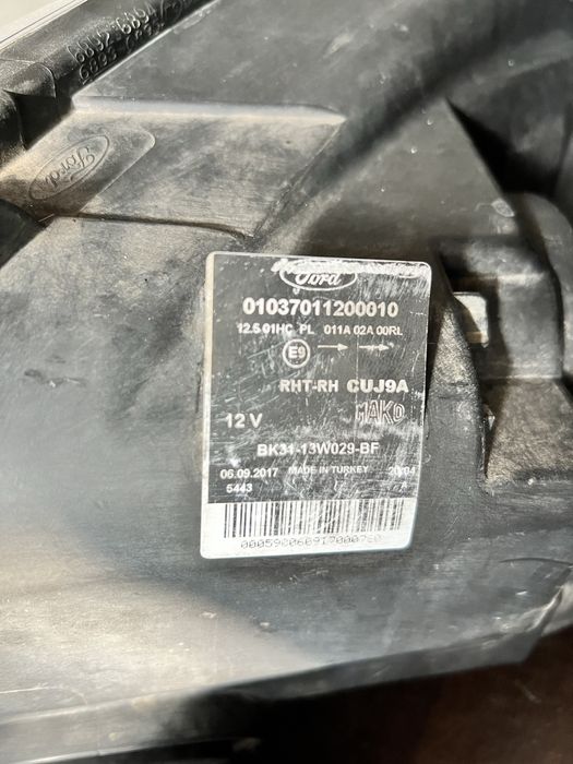 Far dreapta Ford Transit an 2013-2019 crom