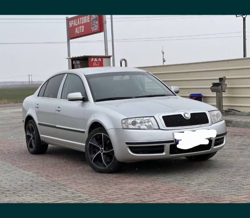 Vând skoda superb 2004 automata