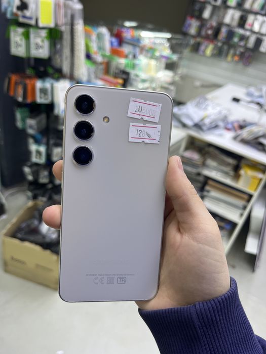 Самсунг S24 продаю бу