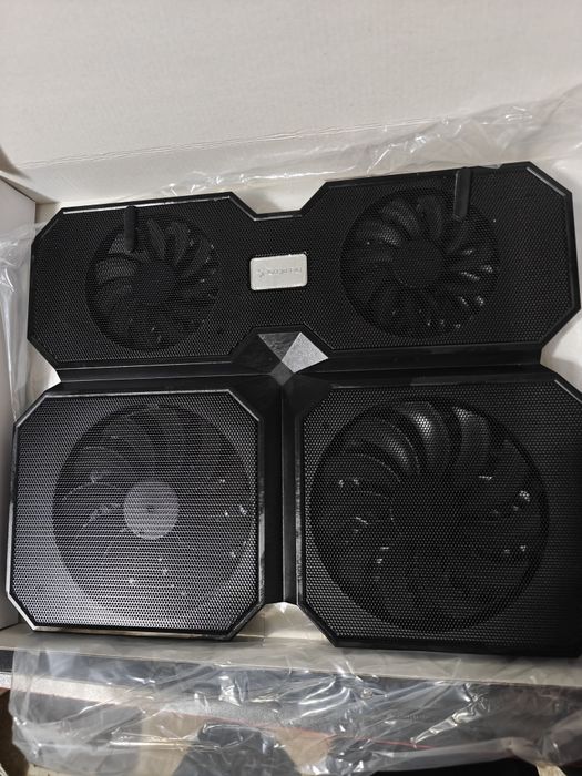Охлаждающая подставка для ноутбука DeepCool