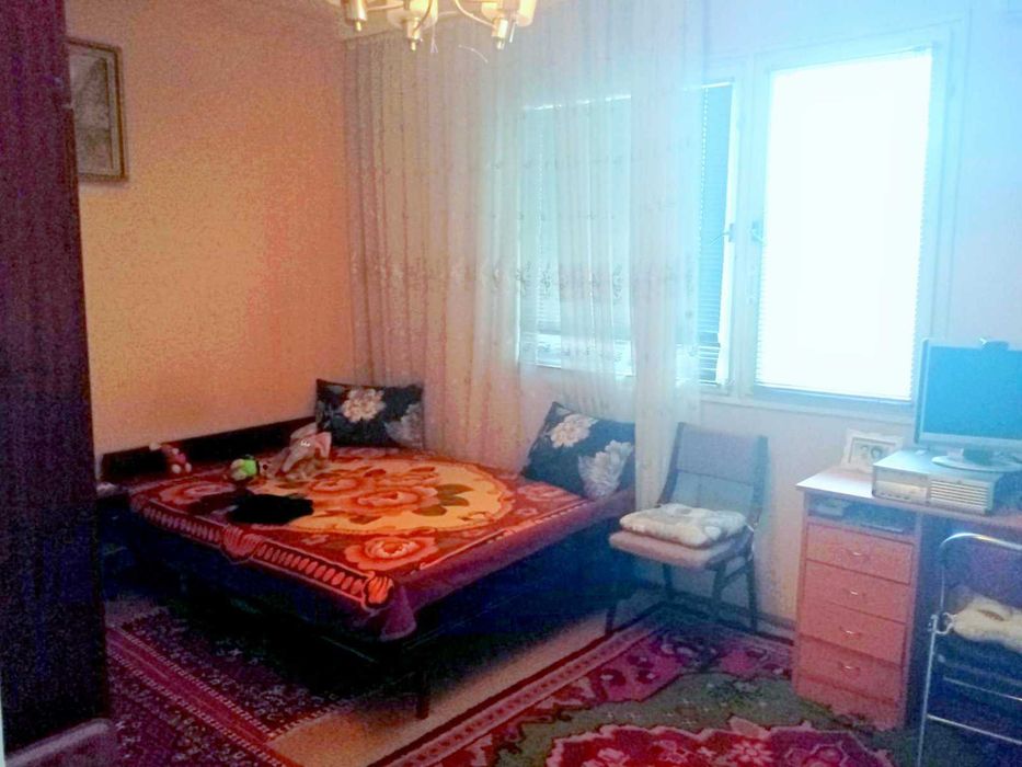 Продава се Четиристаен апартамент в Пловдив, Прослав - 80 кв.м за 2040 €/кв.м - Снимка #1