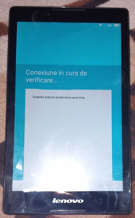 Vând tabletă Lenovo, aspect foarte bun