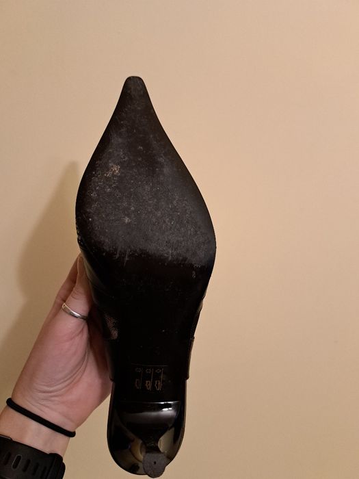 Pantofi negrii cu toc