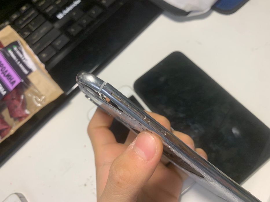 Продам iPhone 5,5se,X