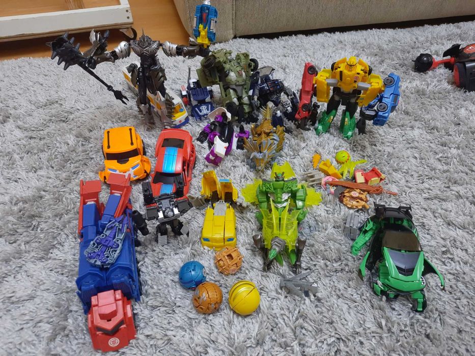 Jucari transformers bakugan