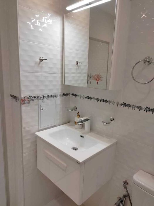 Дава се под наем Тристаен апартамент в София, Изток - 84 кв.м за 887.4 € - Снимка #12