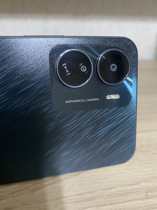 Прдам телефон vivo v16