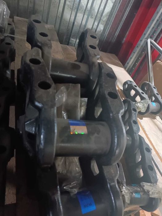 звенья цепи на Экскаваторы