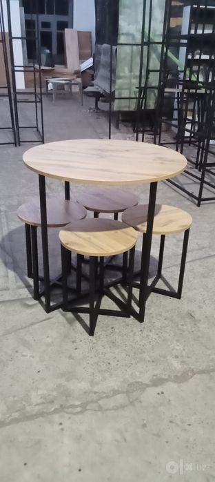 Stol kuhiniy loft