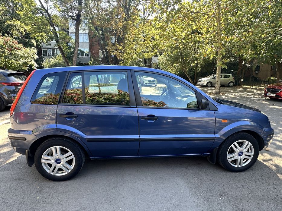 FORD Fusion 2005 — imagine 2