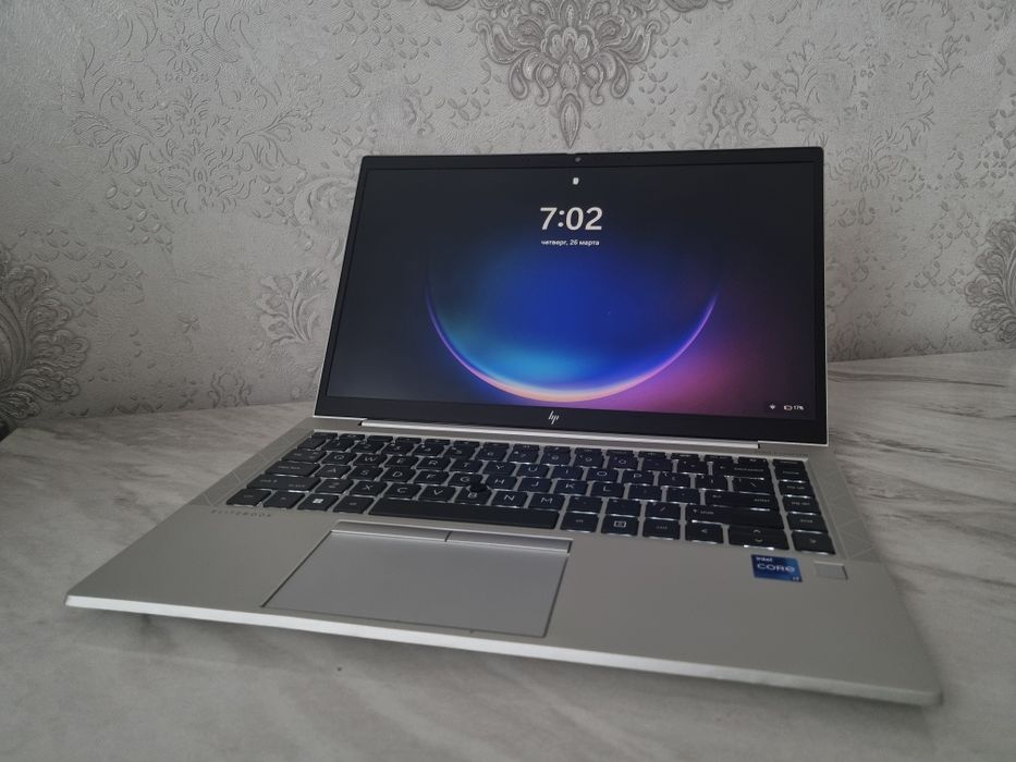 Hp elitebook g8 i7 iris xe