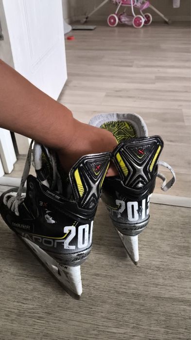 Коньки полупроф Bauer Vapor