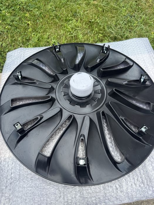 Tesla Model Y тасове 19’