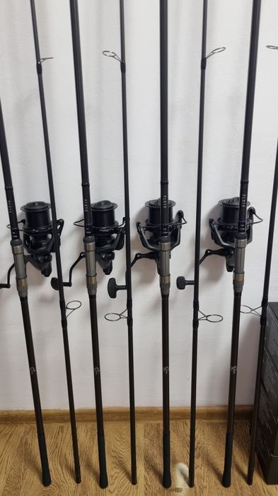 4 Lansete FL FLX10 Carp 3.90 3.75Lbs + 4 Mulinete PRO FL MT 14000