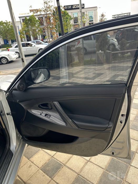 Toyota camry.