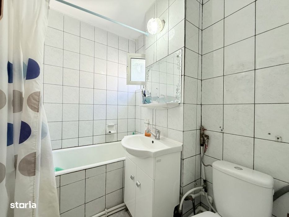 Apartament de vanzare cu 3 camere in Tomis Nord