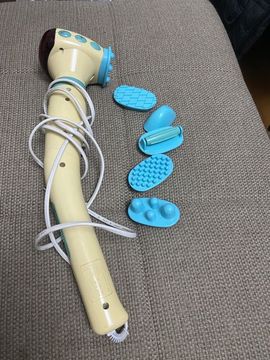 Массажер ручной с насадками