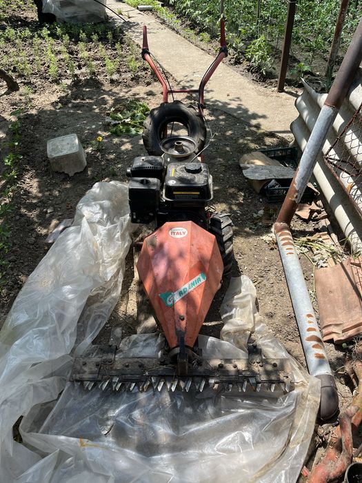 Палцова косачка бензинова