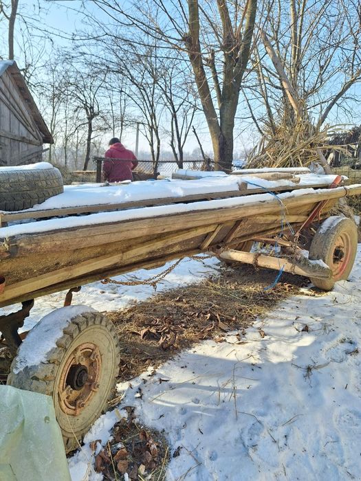 Vând căruță, stare bună