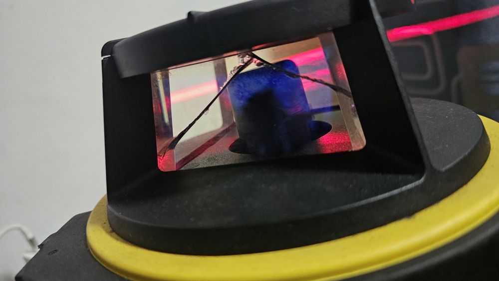 Vând laser leica 610-810