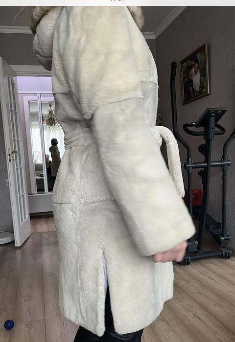 Продам шубу натуральную