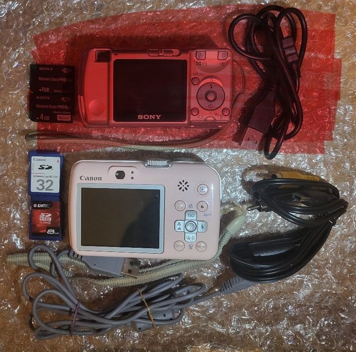 Canon Powershot E1 и Sony Cyber-Shot DSC