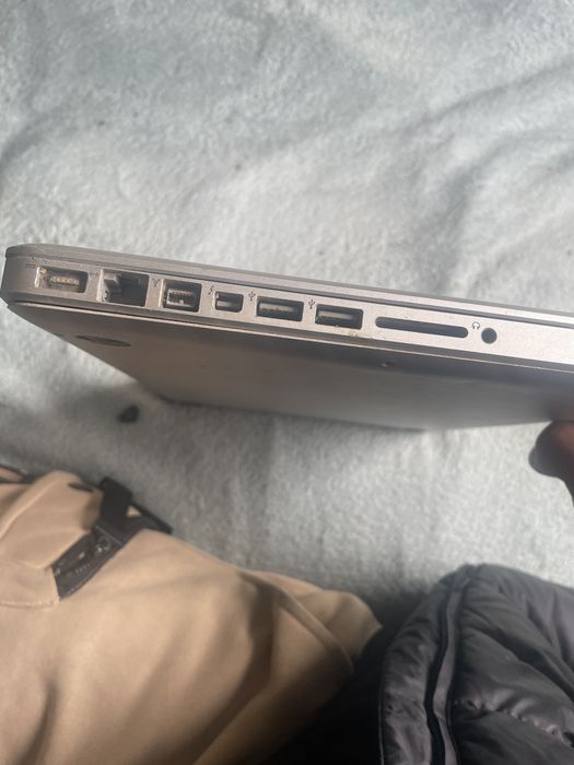 Vand lapotop macbook