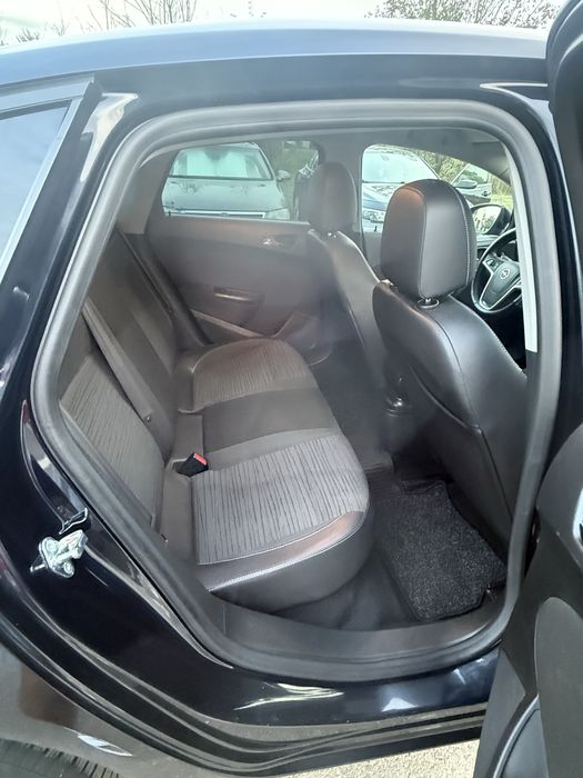 Vand opel astra j