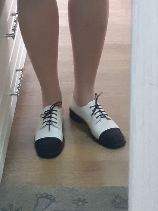 Продам женскую обувь