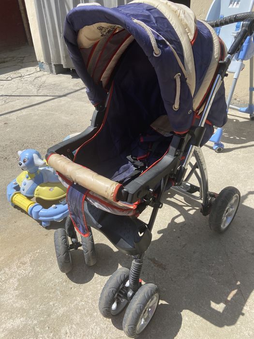 Коляска, стул для кормления