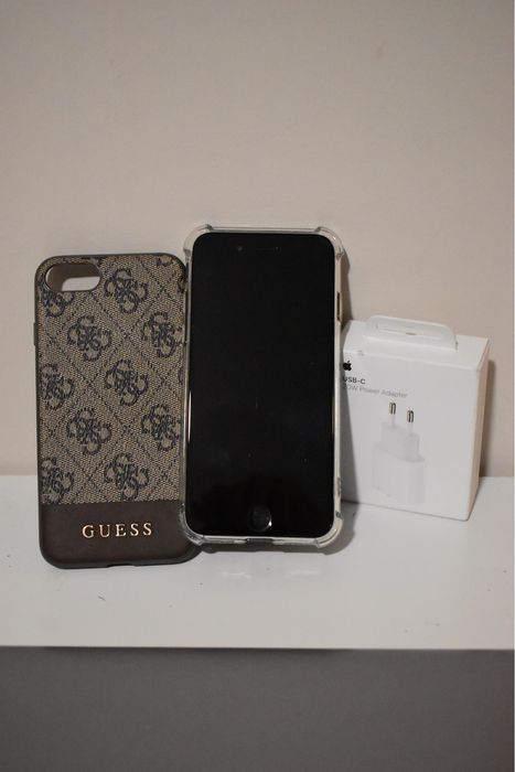 iPhone SE 2020 (128GB)