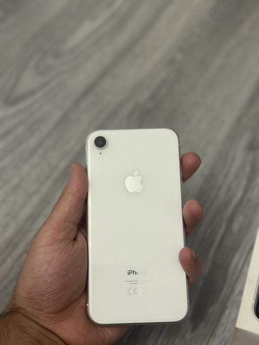 Продам iphone XR/128гб идеал