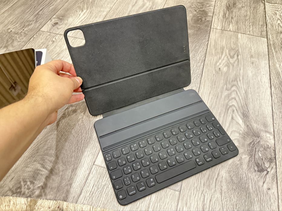 Apple iPad Air 4 + iPad Smart Keyboard Folio + Apple Pencil 2
