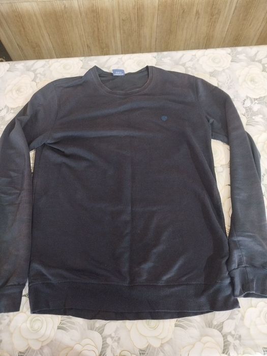 Мужские одежды продам срочно