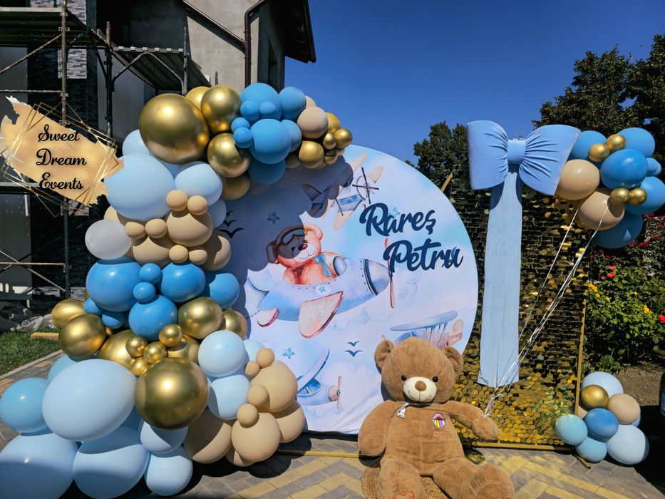 Decor nunta, botez, Panou baloane, Aranjamente de masa, Prezidiu