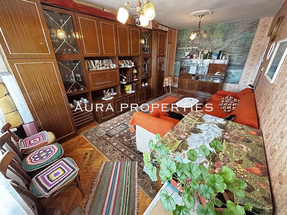 Продава се Тристаен апартамент в Разград, Бели Лом - 98 кв.м за 989 €/кв.м - Снимка #8