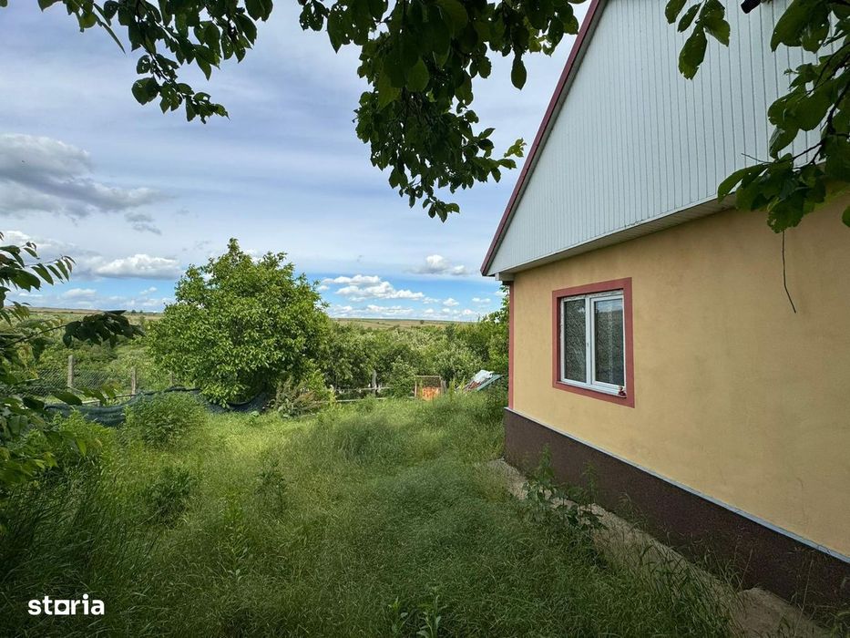 Casa de vanzare - Schitu Duca