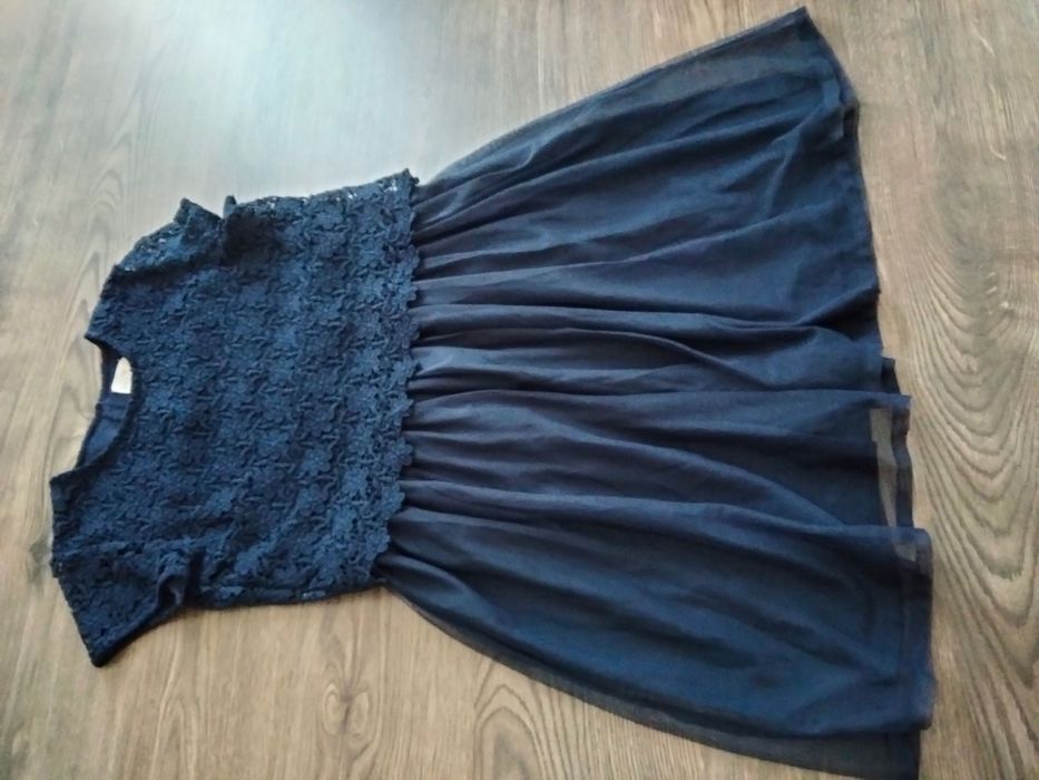 Rochie eleganta, bleumarin, mărimea M, dantela și tul, fără eticheta