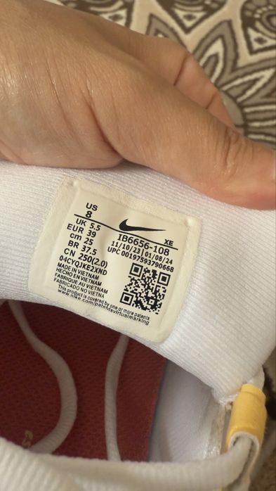 Кроссовки nike 39 размер