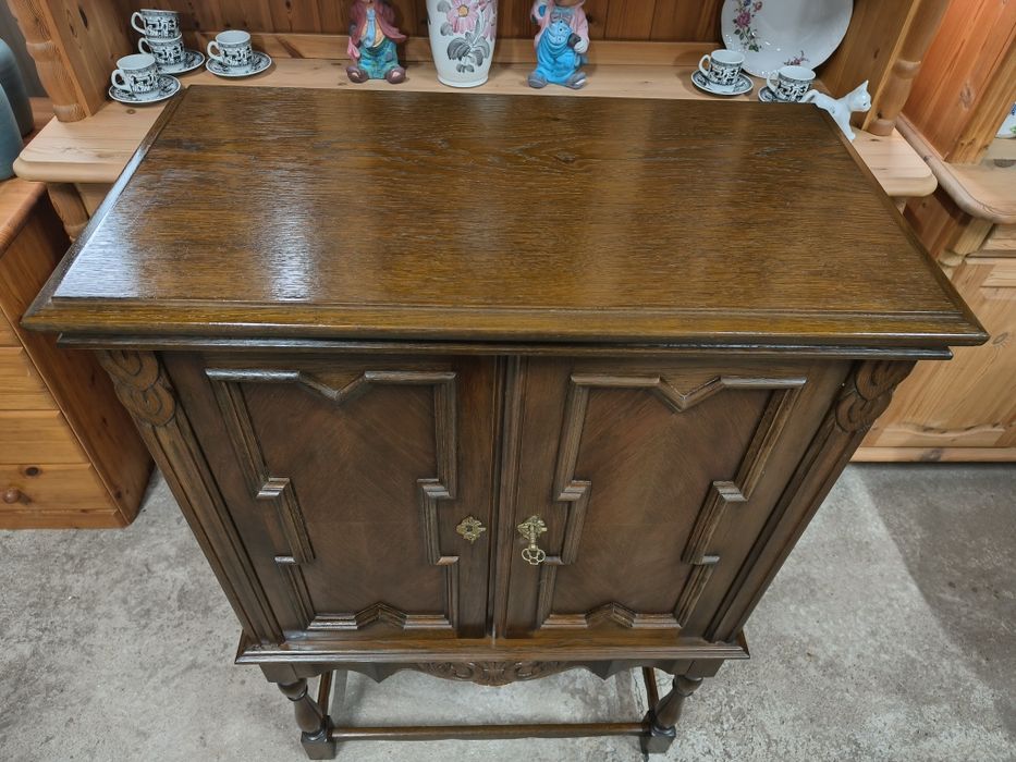 3999 Шкафче - барче