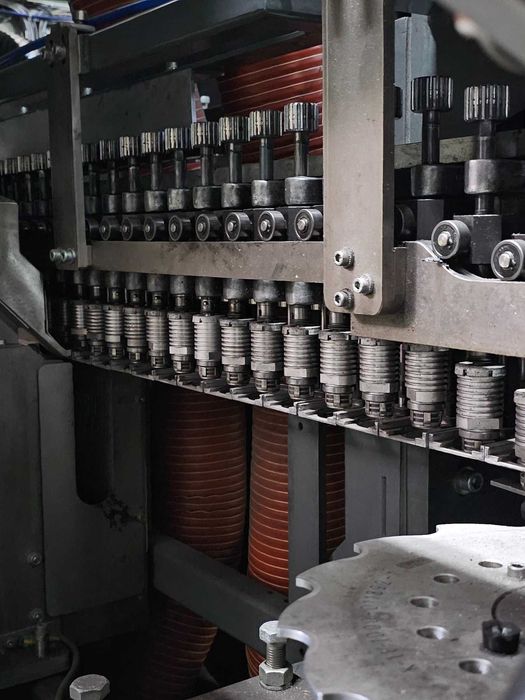 издувна машина за PET бутилки KOSME (KSB 4F)